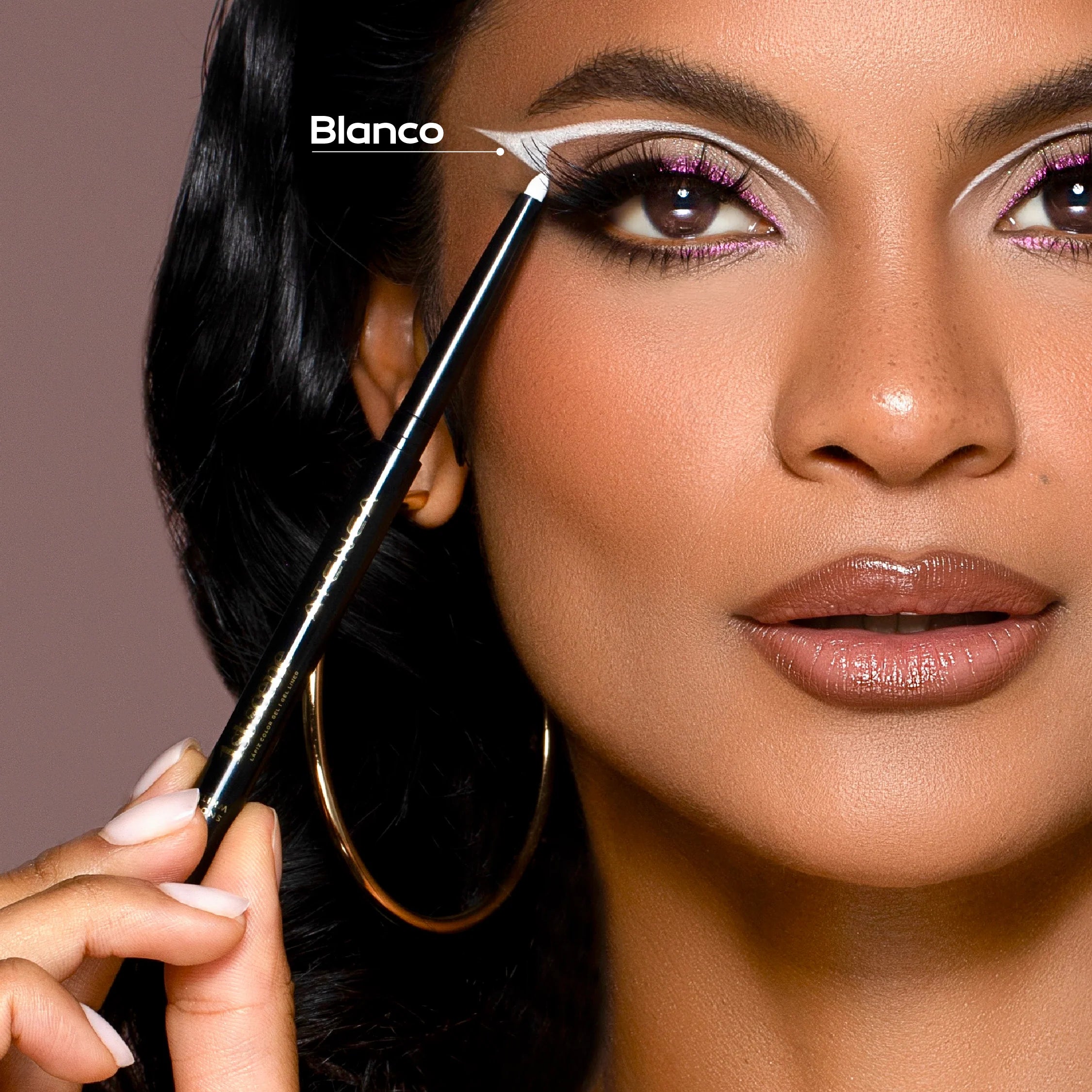 LÁPIZ DELINEADOR EN GEL 1ST SCENE