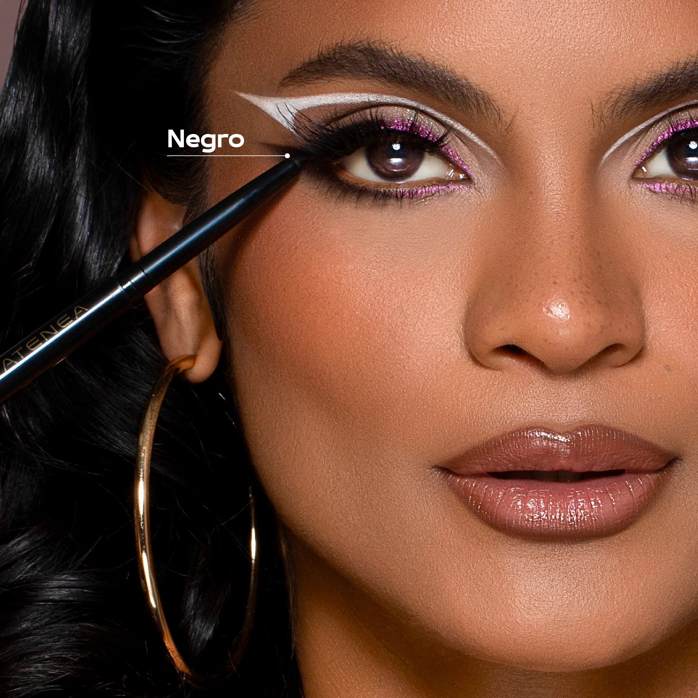 LÁPIZ DELINEADOR EN GEL 1ST SCENE