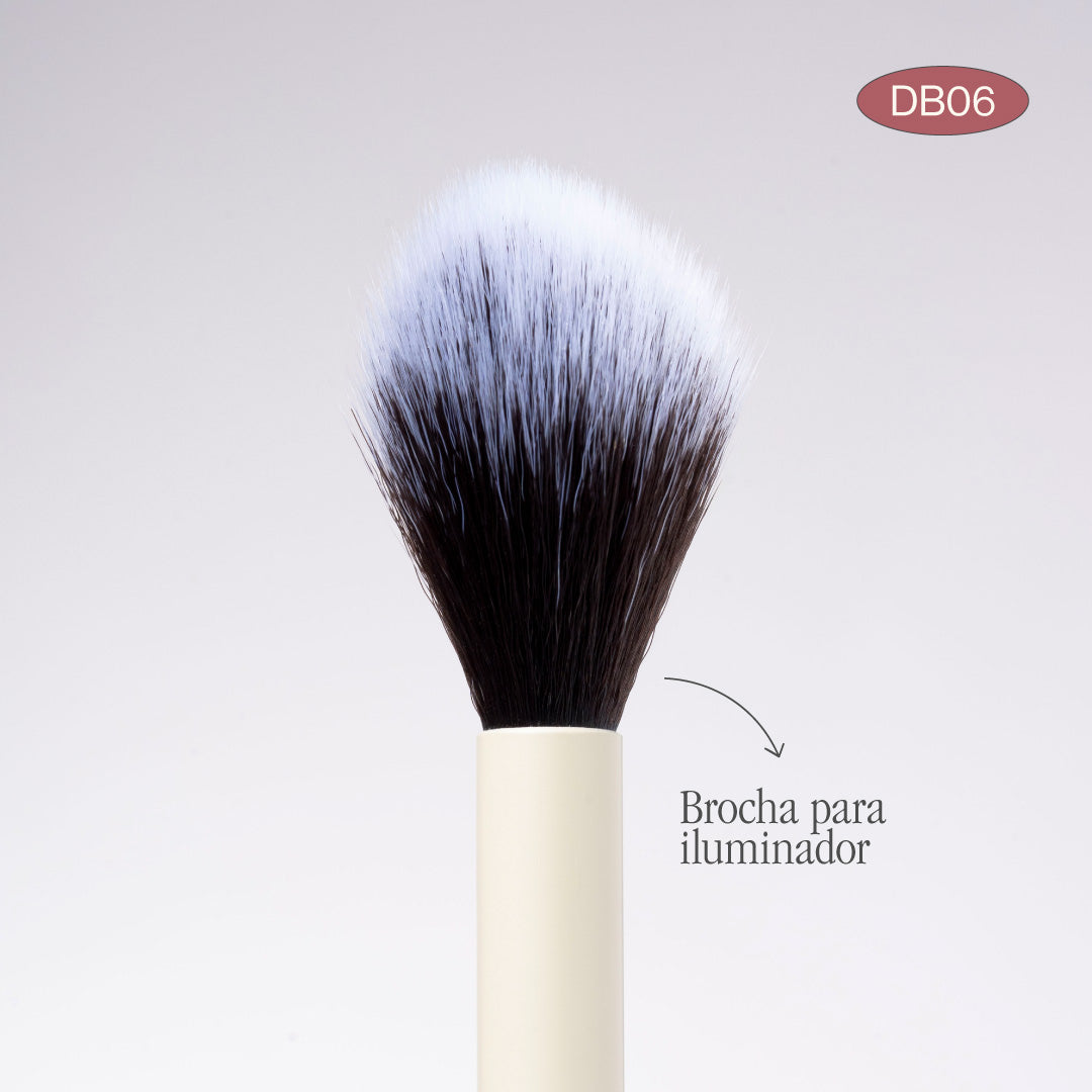 BROCHA DUO ILUMINADOR Y POLVO SUELTO